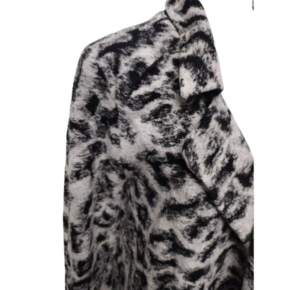 Nic + Zoe Womens Faux Fur Animal Print Warm Coat Jacket Med Pockets - Picture 2 of 10